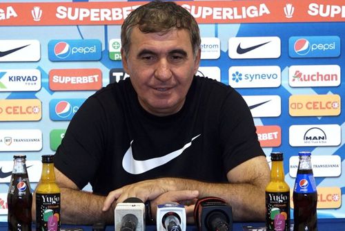 Gheorghe Hagi e încântat de Louis Munteanu / Sursă foto: farulconstanta.com