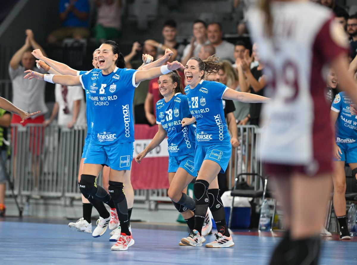 „SIUUUU!” » Cristina Neagu a sărbătorit triumful din Supercupă după modelul lui Cristiano Ronaldo