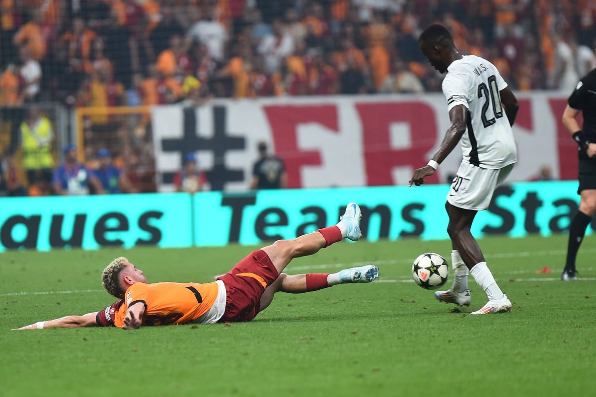 Rezultatele serii din Liga Campionilor » Vedetele de la Galatasaray părăsesc competiția