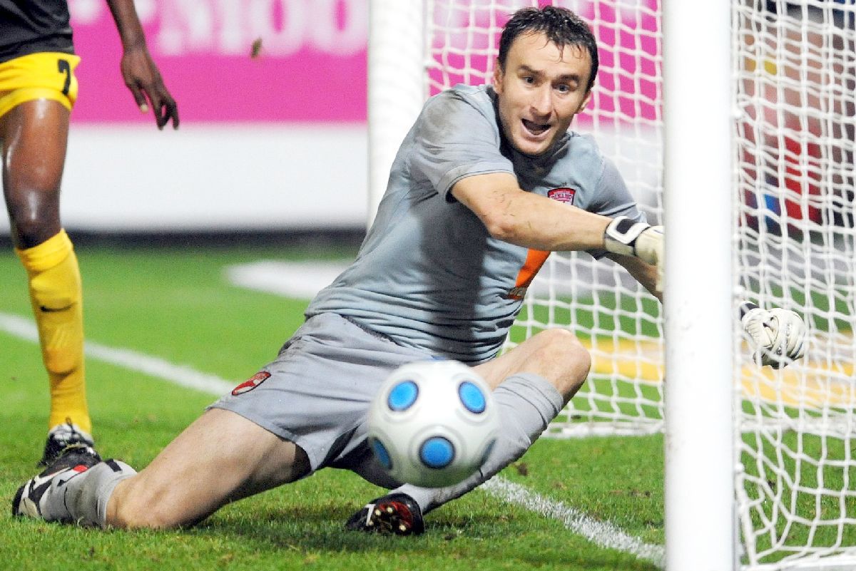 Florin Matache, dezvăluiri de colecție la fix 15 ani după „Minunea de la Liberec” » Eroul lui Dinamo i-a povestit Gazetei 3 momente din culise și admite: „N-aș fi vrut să ajung să trag”