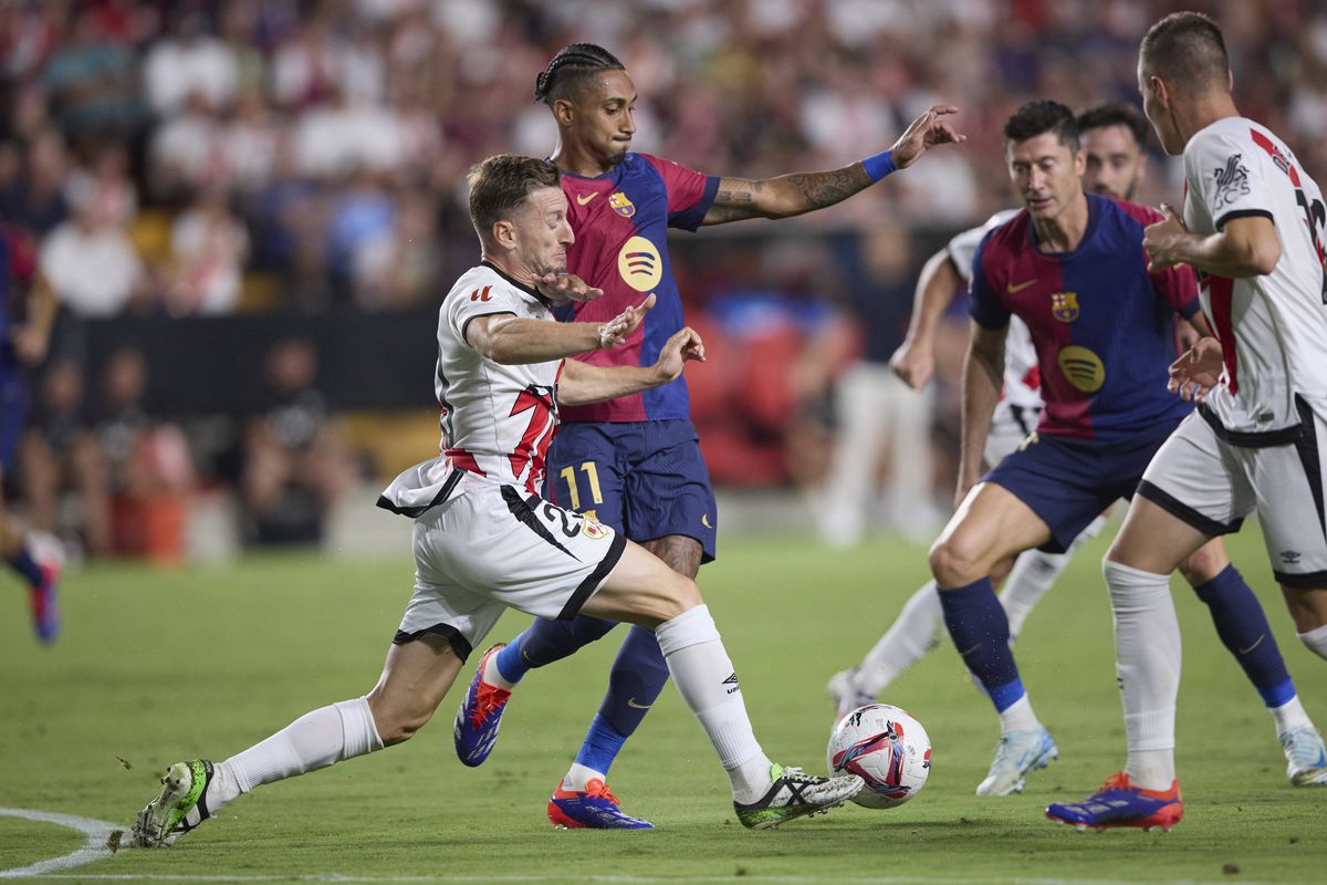 3 din 3! Barcelona câștigă pe terenul lui Vallecano » Dani Olmo, debut cu gol pentru catalani. Rațiu a fost doar rezervă