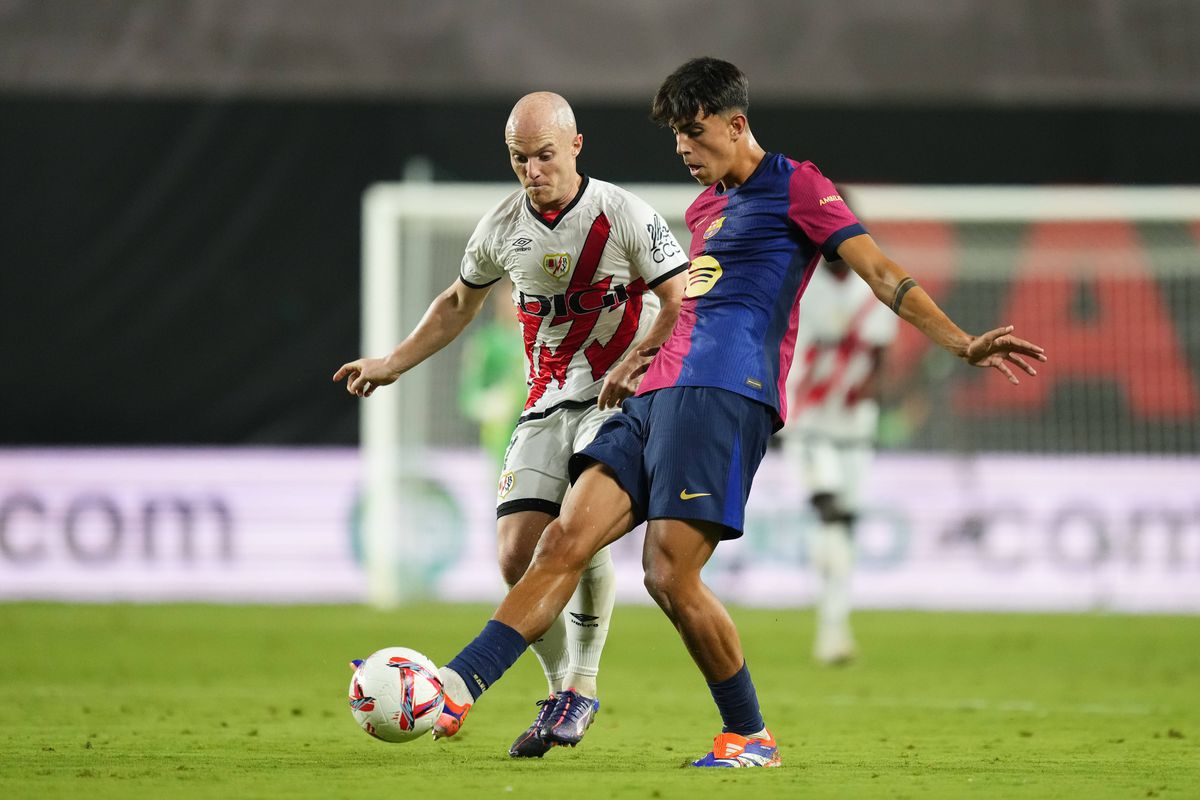 3 din 3! Barcelona câștigă pe terenul lui Vallecano » Dani Olmo, debut cu gol pentru catalani. Rațiu a fost doar rezervă