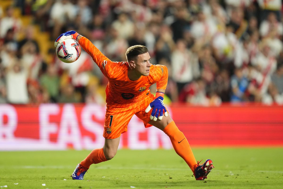 3 din 3! Barcelona câștigă pe terenul lui Vallecano » Dani Olmo, debut cu gol pentru catalani. Rațiu a fost doar rezervă