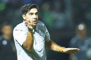 Antrenorul de la Campionatul Mondial al Cluburilor i-a dedicat conferința lui Diogo Jota: „Aceste tragedii ne amintesc de adevăratul sens al vieții”