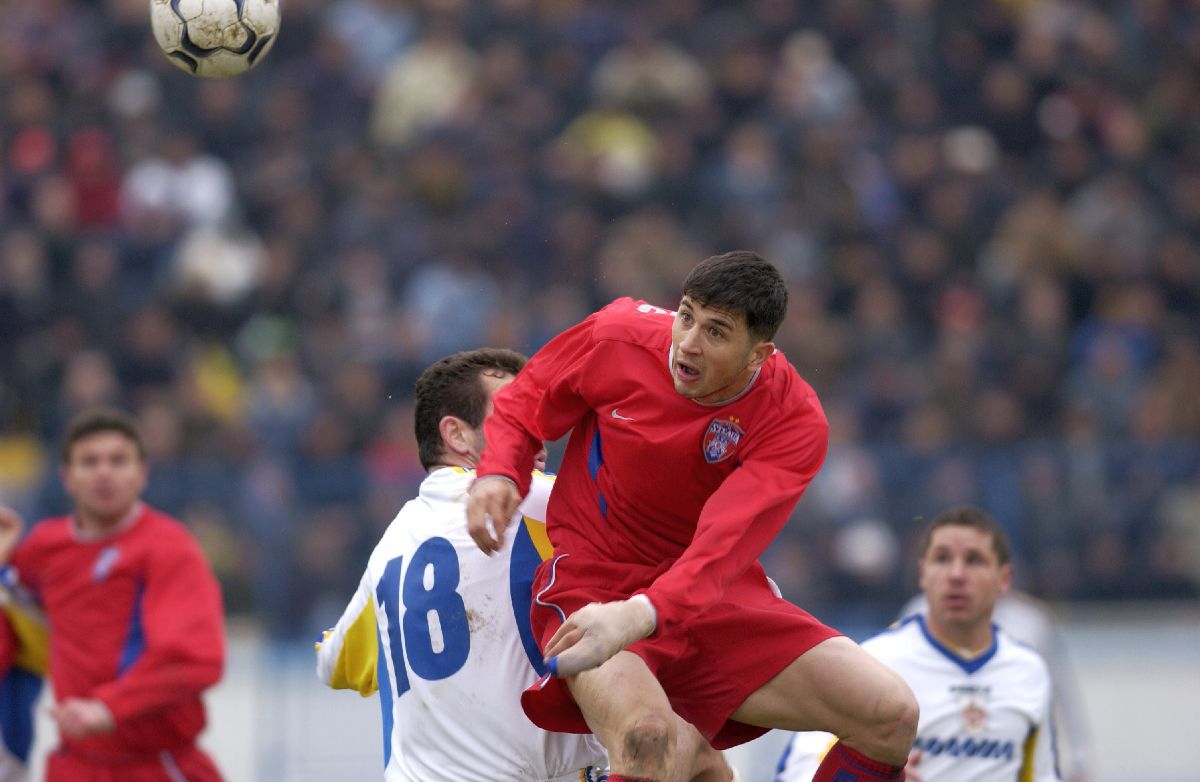 Florin Prunea și pumnul aplicat lui Claudiu Răducanu, în FCM Bacău - Steaua din 2003