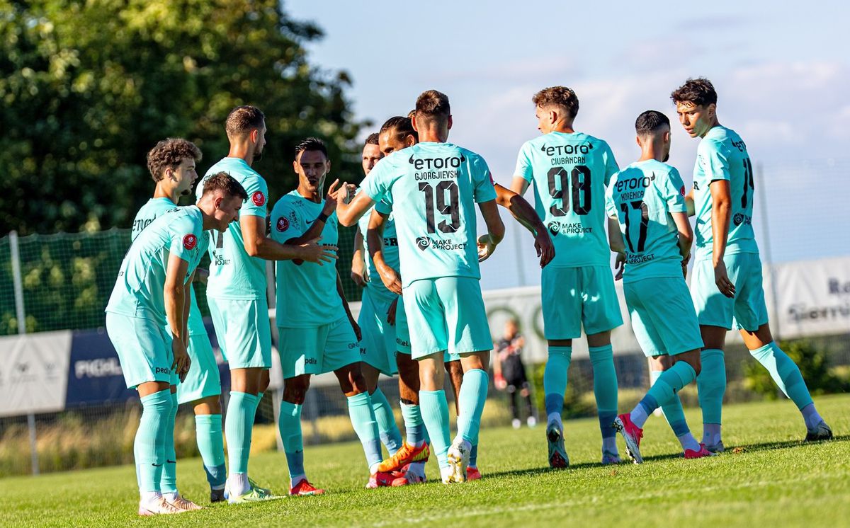 Nelu Varga a început revoluția la CFR Cluj! Primii doi jucători dați afară din vestiar