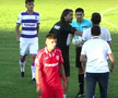 Scandal-monstru în Cupă, la Poli Timișoara - CS Dinamo » Alexa a intrat pe teren, „a sărit” la toată lumea! Bratu și-a împins propriii jucători: „Hai! Vin ăștia după noi!”