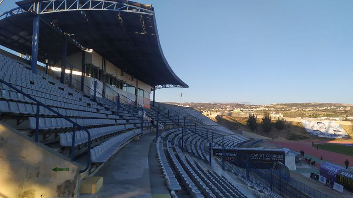 S-au calificat în grupa de Liga Campionilor, dar n-au stadion » Copaci în loc de peluze