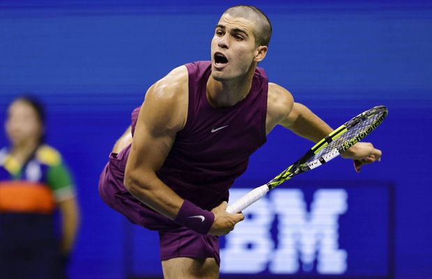 Jannik Sinner a fost întrebat despre noua frizură a lui Carlos Alcaraz: „Eu nu m-aș tunde așa”