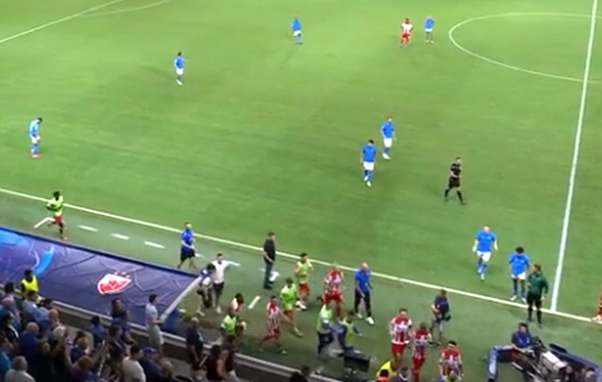 Haos după rezultatul-șoc din Liga Campionilor! Un agent de pază l-a lovit pe fotbalist