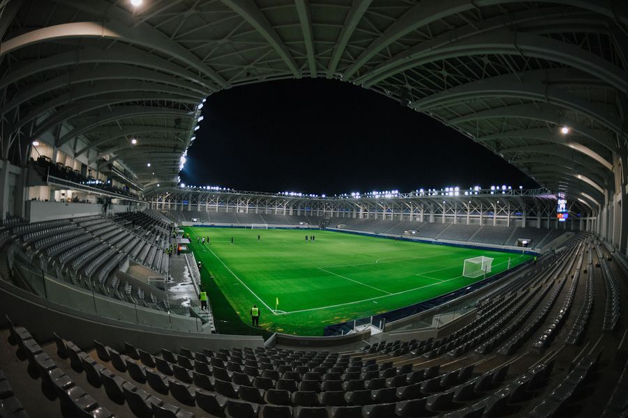 S-au calificat în grupa de Liga Campionilor, dar n-au stadion » Copaci în loc de peluze