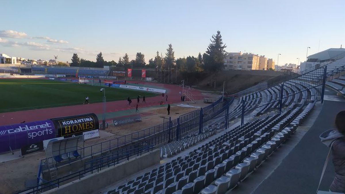 S-au calificat în grupa de Liga Campionilor, dar n-au stadion » Copaci în loc de peluze