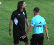 Scandal-monstru în Cupă, la Poli Timișoara - CS Dinamo » Alexa a intrat pe teren, „a sărit” la toată lumea! Bratu și-a împins propriii jucători: „Hai! Vin ăștia după noi!”