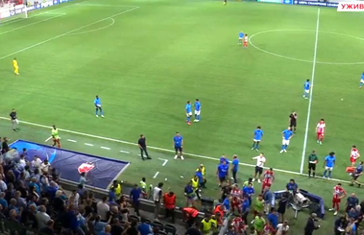 Haos după rezultatul-șoc din Liga Campionilor! Un agent de pază l-a lovit pe fotbalist