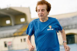 La 92 de ani, ca la 20! Emma Mazzenga, atleta nonagenară cu mușchi de adolescentă: „În pandemie, mă furișam afară din casă pentru a alerga!”