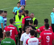 Scandal-monstru în Cupă, la Poli Timișoara - CS Dinamo » Alexa a intrat pe teren, „a sărit” la toată lumea! Bratu și-a împins propriii jucători: „Hai! Vin ăștia după noi!”