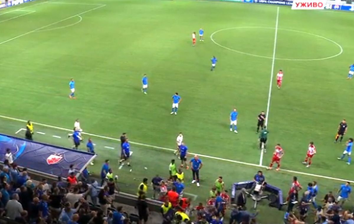 Haos după rezultatul-șoc din Liga Campionilor! Un agent de pază l-a lovit pe fotbalist