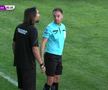 Scandal-monstru în Cupă, la Poli Timișoara - CS Dinamo » Alexa a intrat pe teren, „a sărit” la toată lumea! Bratu și-a împins propriii jucători: „Hai! Vin ăștia după noi!”