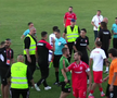 Scandal-monstru în Cupă, la Poli Timișoara - CS Dinamo » Alexa a intrat pe teren, „a sărit” la toată lumea! Bratu și-a împins propriii jucători: „Hai! Vin ăștia după noi!”