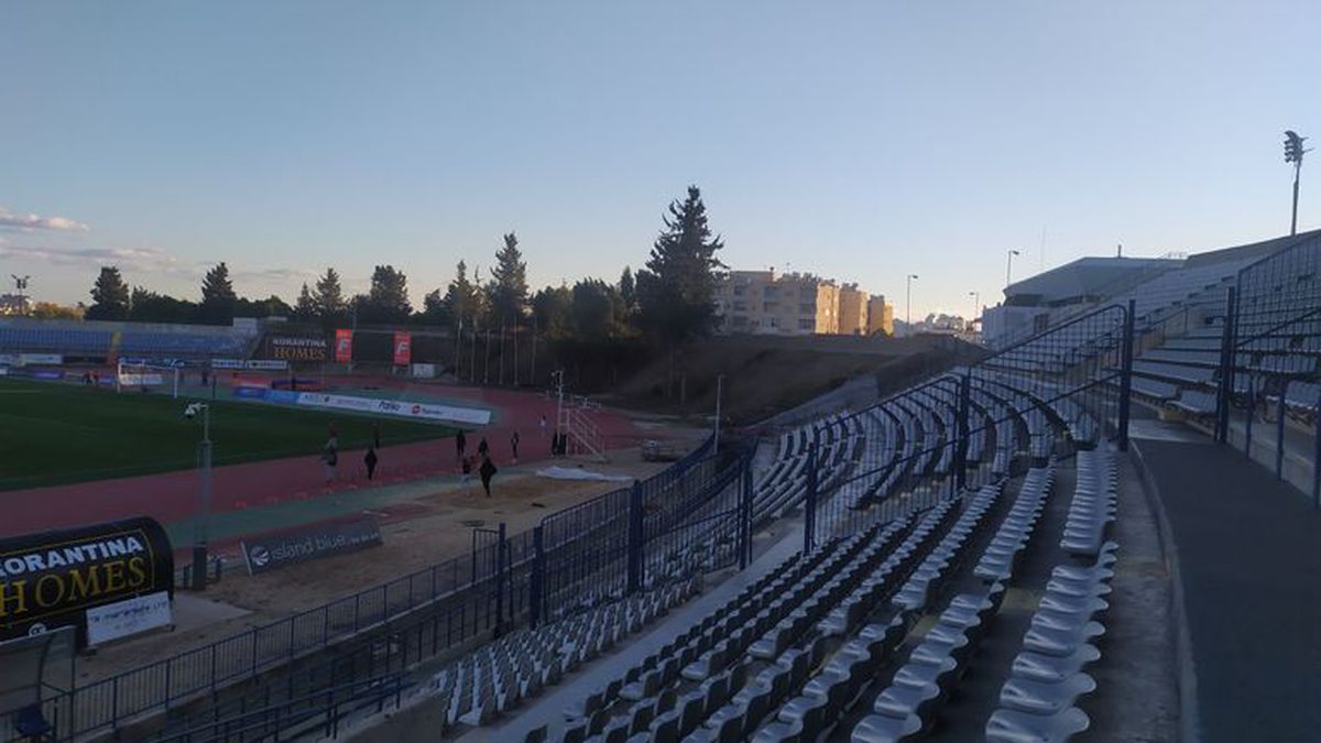 S-au calificat în grupa de Liga Campionilor, dar n-au stadion » Copaci în loc de peluze