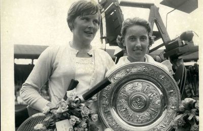 „Nu auzeam arbitrul, doar îi citeam pe buze cuvintele” » A murit o triplă campioană de Grand Slam, cu o poveste aparte: „Refuza fustele, prefera pantalonii scurți”