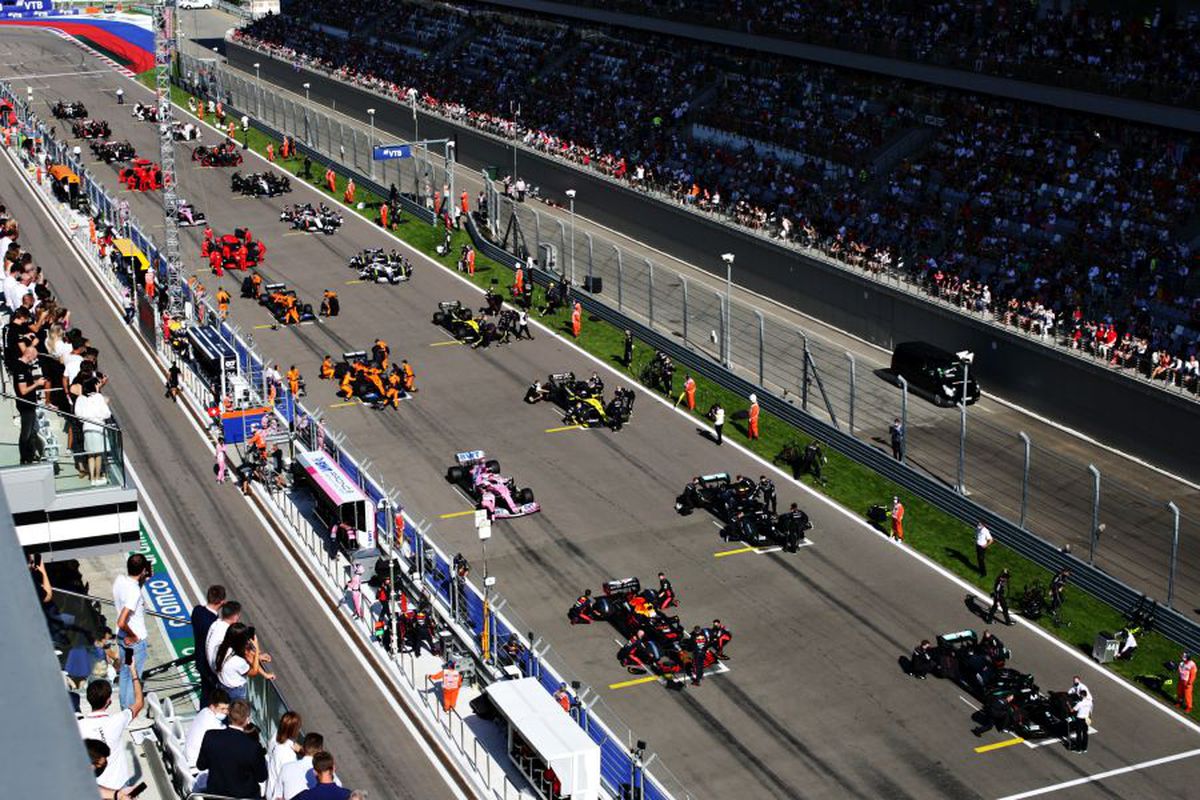 FOTO Valtteri Bottas, victorios la MP al Rusiei! Penalizat, Lewis Hamilton termină pe locul 3