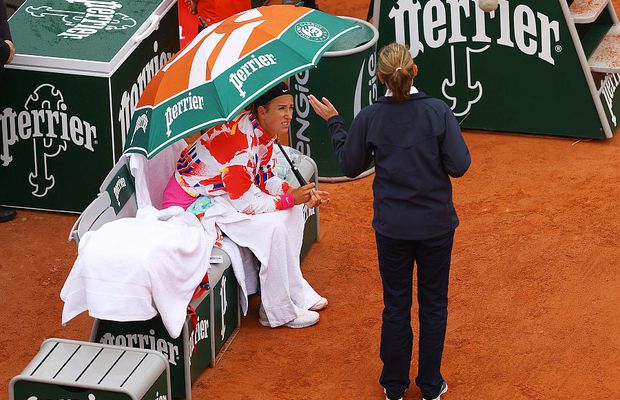 Prima zi la Roland Garros 2020, primul scandal! Victoria Azarenka a plecat de pe teren: „Voi glumiți, nu? Ce facem aici?”
