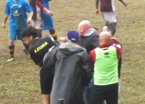 A lovit un arbitru, apoi și-a anunțat demisia: „Am revăzut imaginile, parcă nu mai eram eu. Mi-e jenă!”