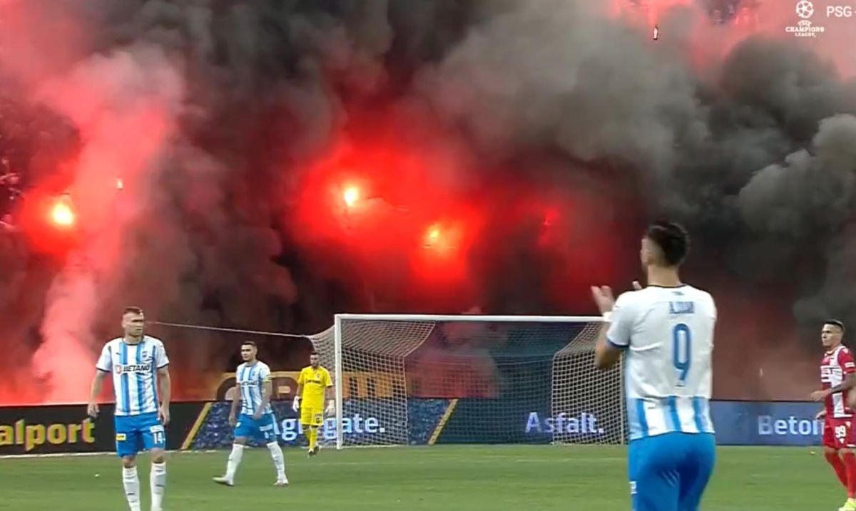 Fanii olteni s-au dat în spectacol în debutul disputei cu Dinamo! Ce s-a întâmplat în tribunele arenei „Ion Oblemenco”