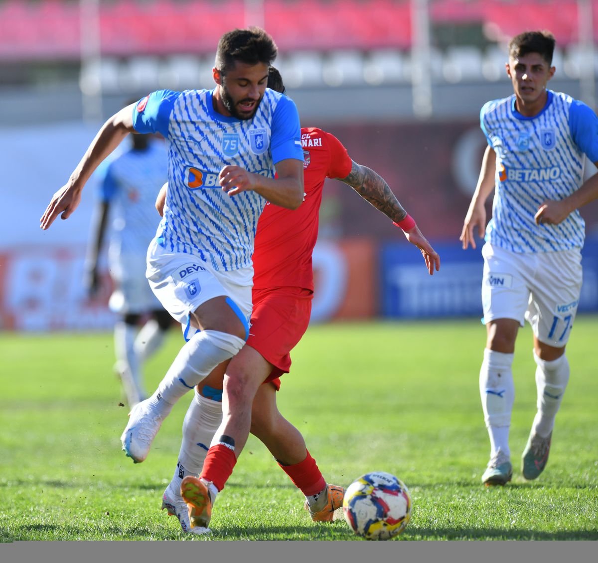 CS Tunari - CSU Craiova - imagini de la meci + gazonul arată HORROR!