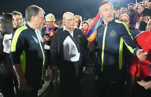 Spectator de seamă la FC Bihor - FCSB: Emeric Ienei, aplaudat la scenă deschisă de 11.000 de oameni