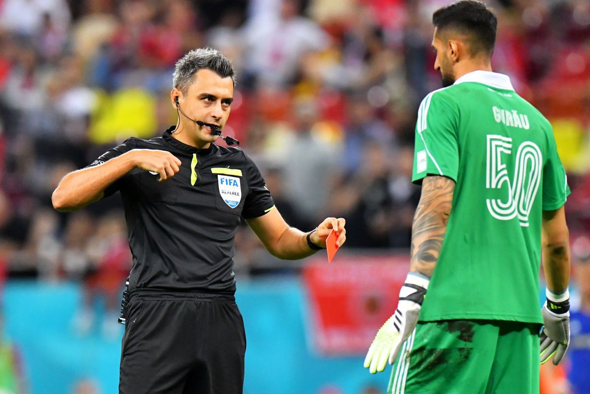 Cum explică portarul lui FCU Craiova faza la care a fost iertat de eliminare: „L-am șters cu latul, dar nu rău”