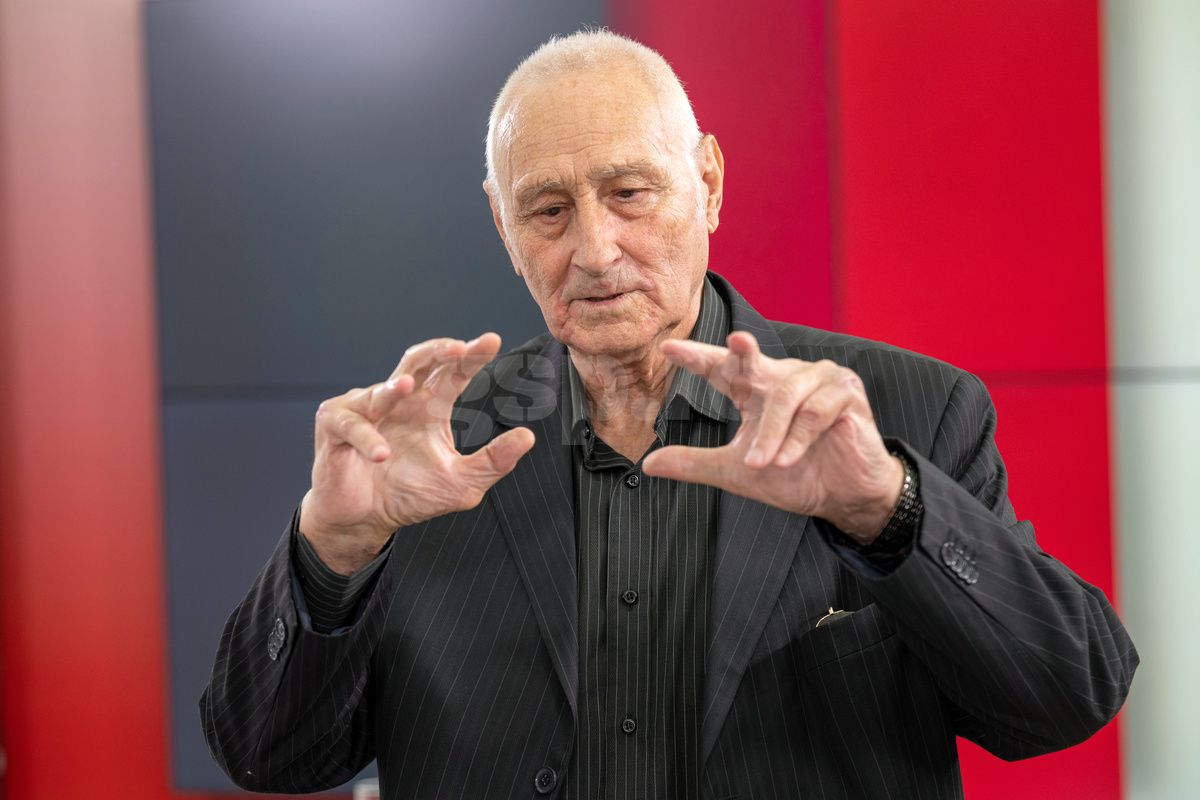 Narcis Coman - degete