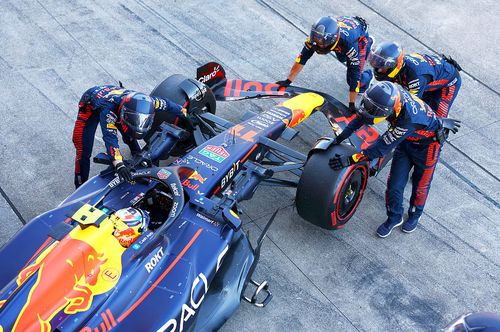 Red Bull i-a retras monopostul lui Sergio Perez de DOUĂ ori pe Suzuka // foto: Guliver/gettyimages