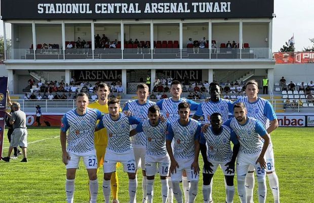 Fanii Universității Craiova, furioși după egalul cu CS Tunari: „Epavelor” + „Se vede mâna lui Papură”