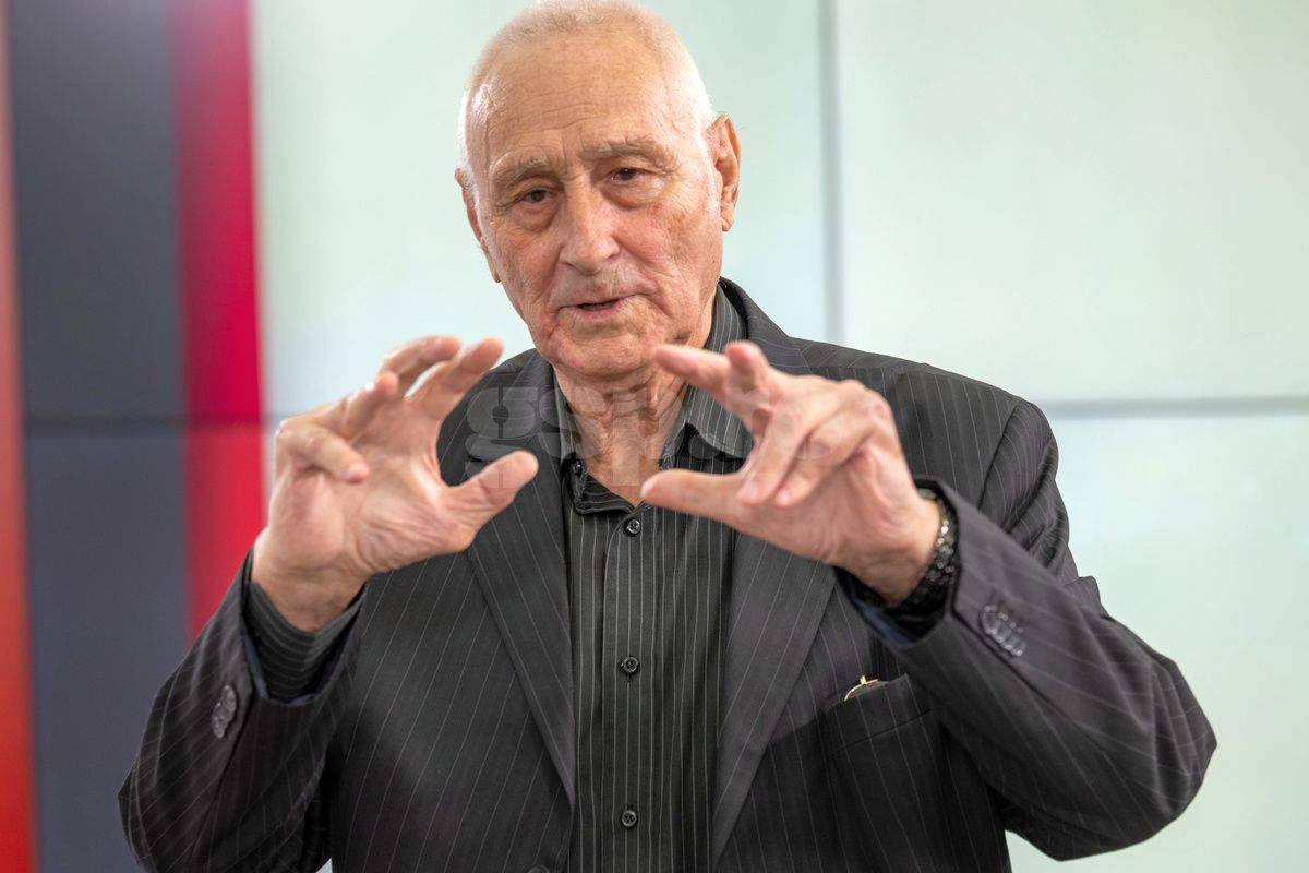 Narcis Coman - degete