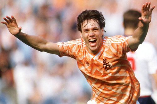 Marco van Basten, sărbătorind un gol pentru Tările de Jos