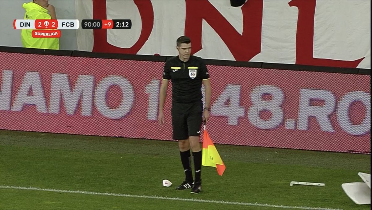 A fost declanșată ancheta, după ce un scaun a fost la un pas să îl lovească pe arbitrul asistent în Dinamo - Botoșani