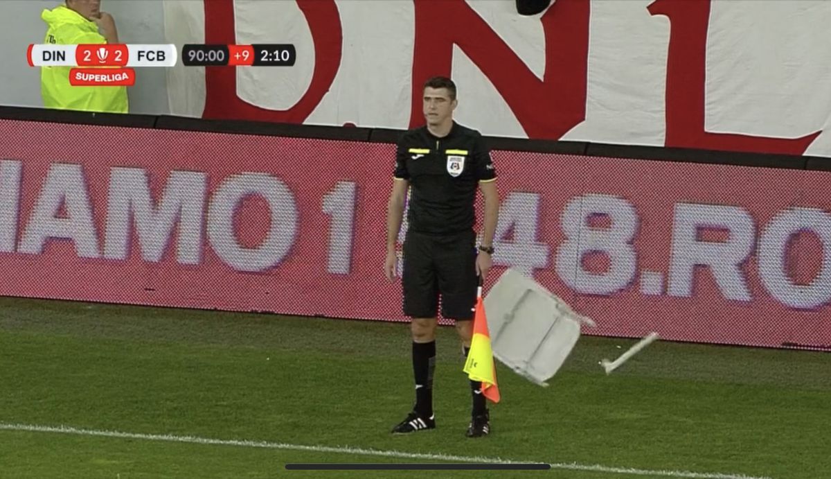 Pedeapsa primită de Dinamo pentru scaunul aruncat spre arbitru la meciul cu FC Botoșani