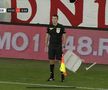 Scaun aruncat spre asistent la Dinamo - Botoșani