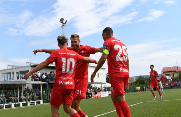 Cum a ajuns o nou-promovată să fie CFR-ul Ligii a 2-a » Explicația pentru seria de nouă meciuri fără înfrângere: „Niciodată nu o să le cer să se facă antijoc”