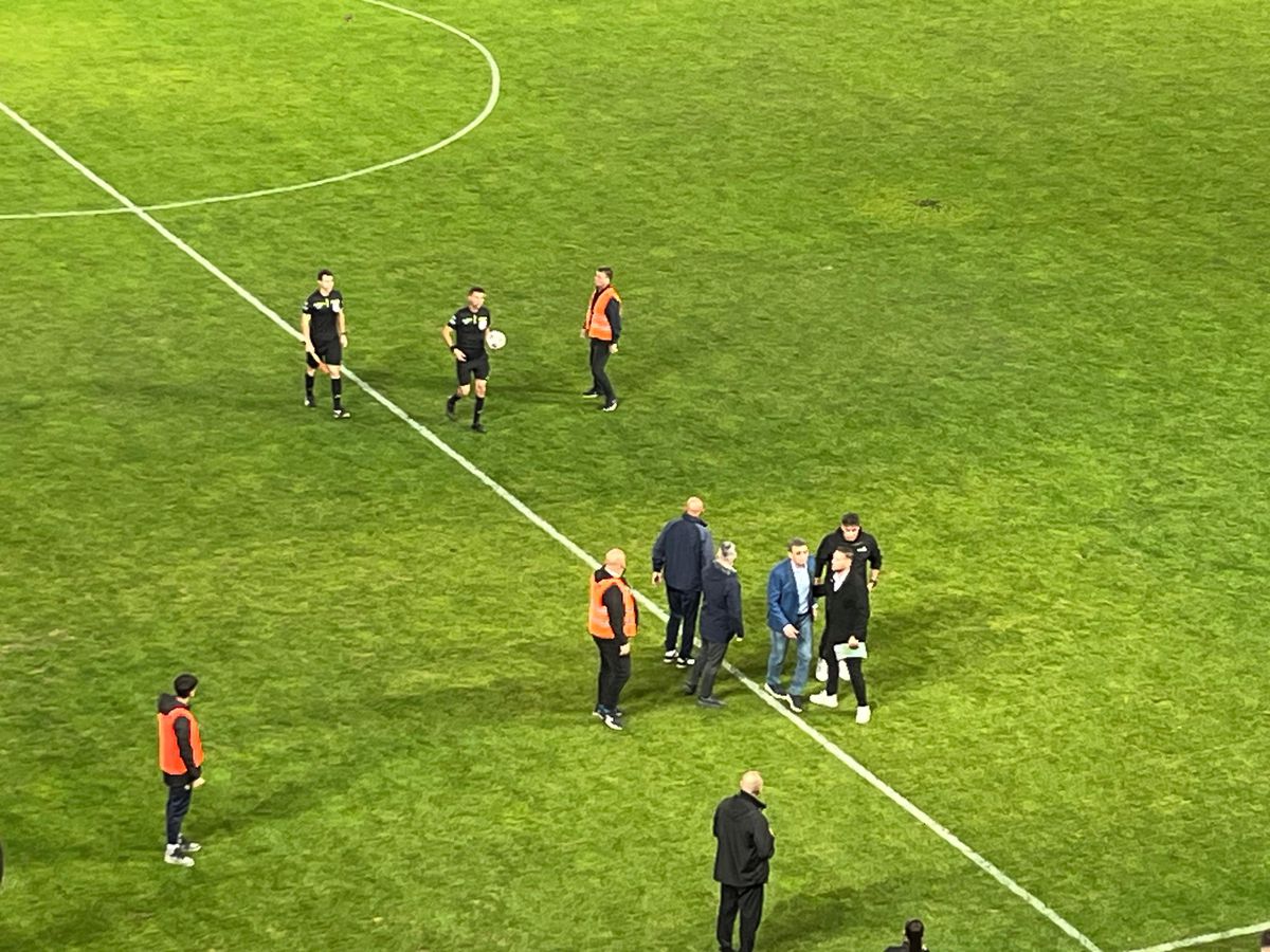 Eugen Neagoe, dialog încins cu Marcel Bîrsan în Petrolul - Rapid