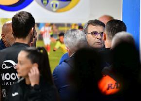 Eugen Neagoe „a luat foc” la finalul primei reprize dintre Petrolul și Rapid » Dialog încins cu Marcel Bîrsan pe tunel
