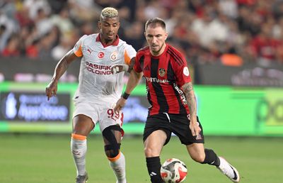 Deian Sorescu, scos după doar 30 de minute în Turcia!