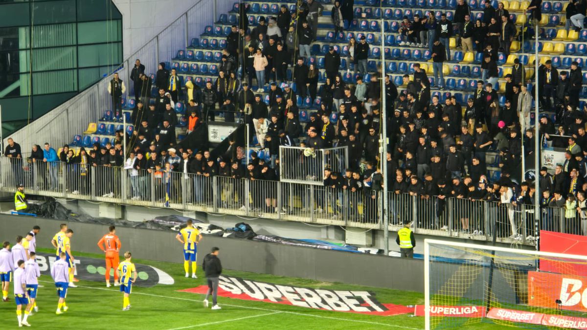 Ce s-a întâmplat pe gazon, imediat după Petrolul - Rapid 0-1