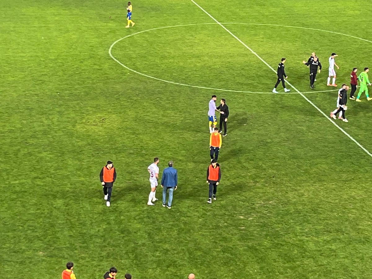 Ce s-a întâmplat pe gazon, imediat după Petrolul - Rapid 0-1