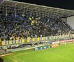 SHOW în startul partidei dintre Petrolul și Rapid » „Lupii”, coregrafie cu tentă rasistă + inspirație din „Războiul Stelelor”