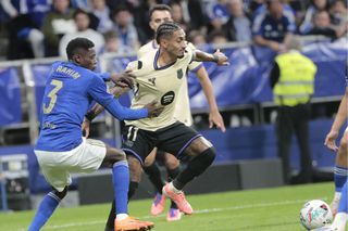 Barcelona are datorii consistente către Leeds, Bayern și Sevilla!