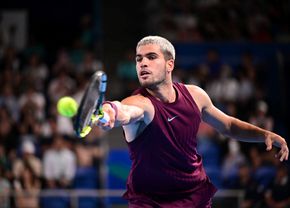 Carlos Alcaraz, recuperare miraculoasă, e în sferturi de finală la Tokyo: „Am cel mai bun fizioterapeut din lume”