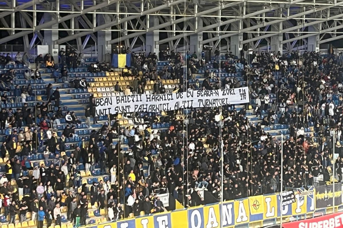 Toate mesajele galeriilor din Petrolul - Rapid » Ironie nemiloasă la adresa lui Dan Șucu